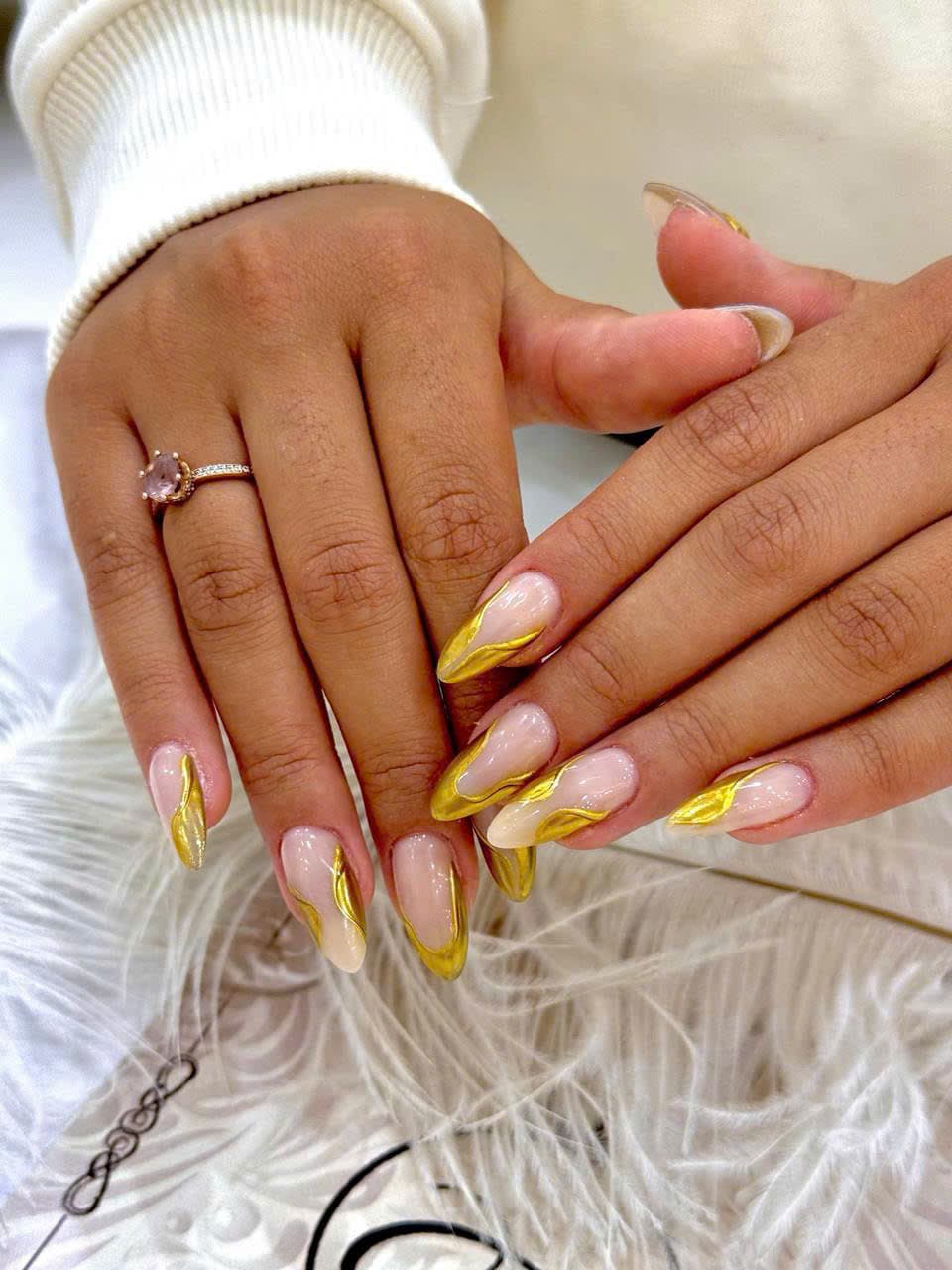 Hair coloring transformation with natural highlights